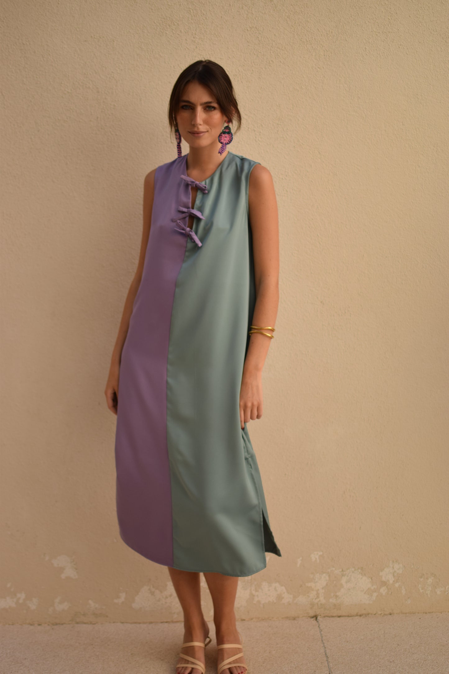 Vestido midi lilás e verde