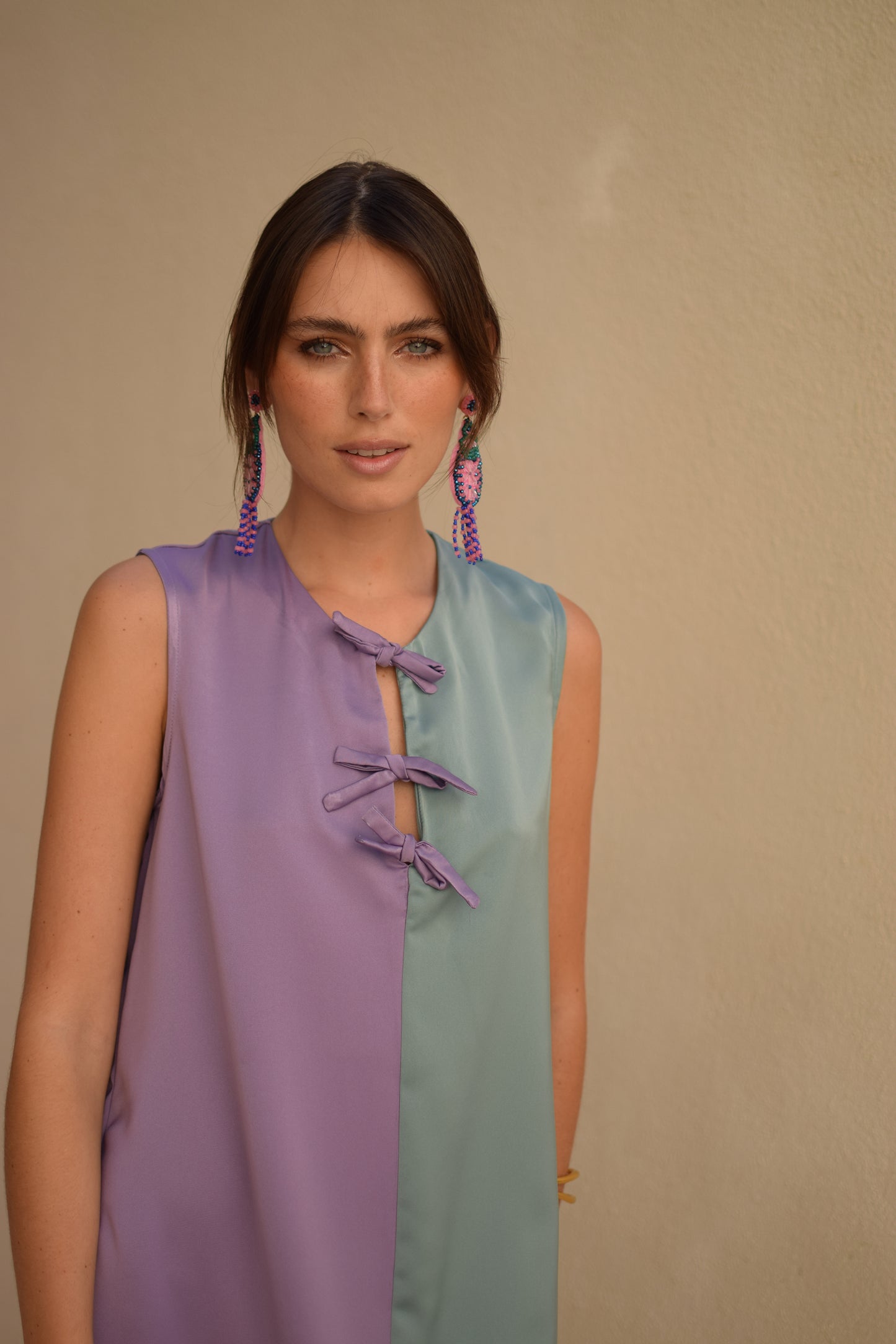 Vestido midi lilás e verde