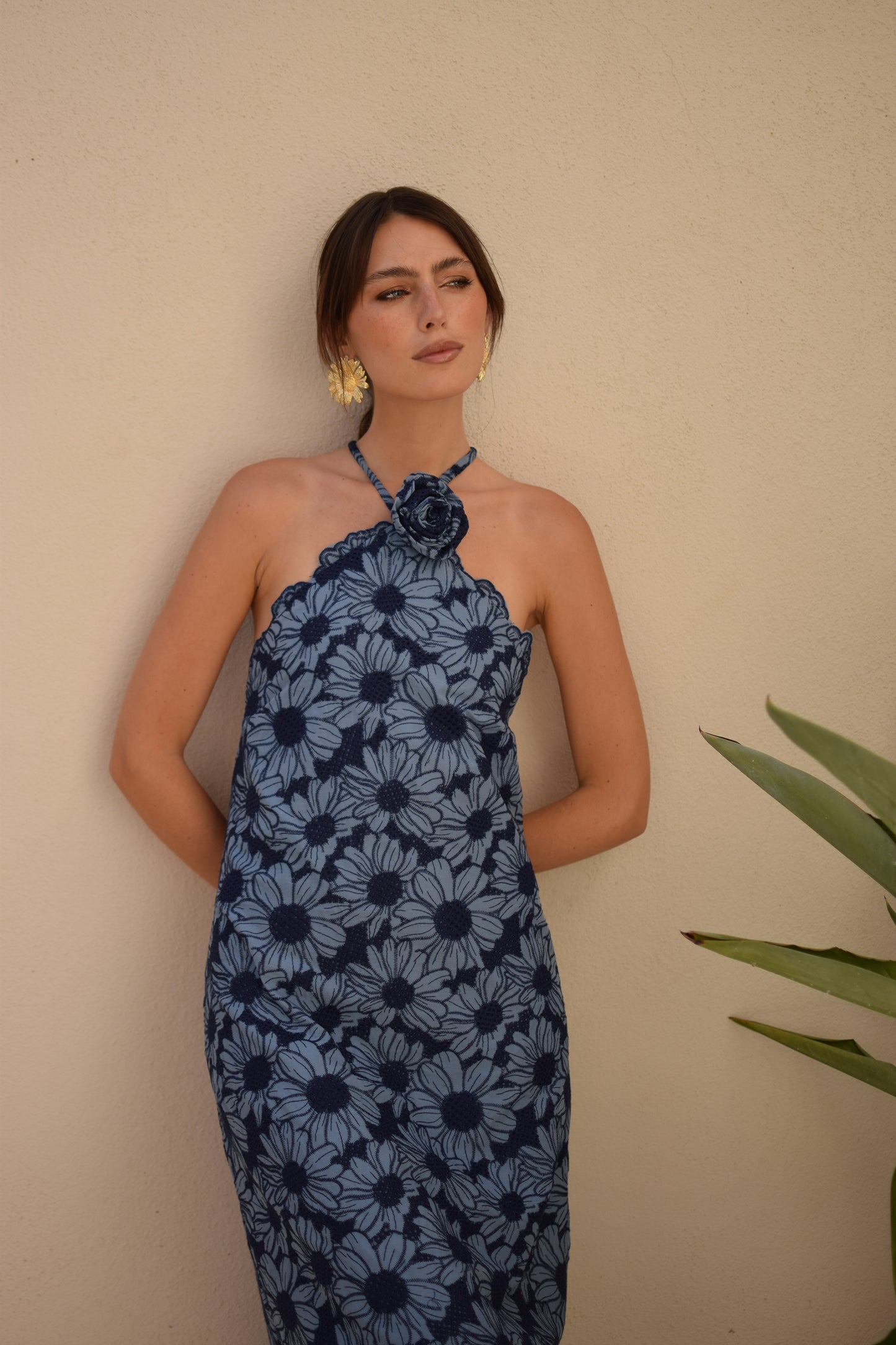 Vestido azul flores midi