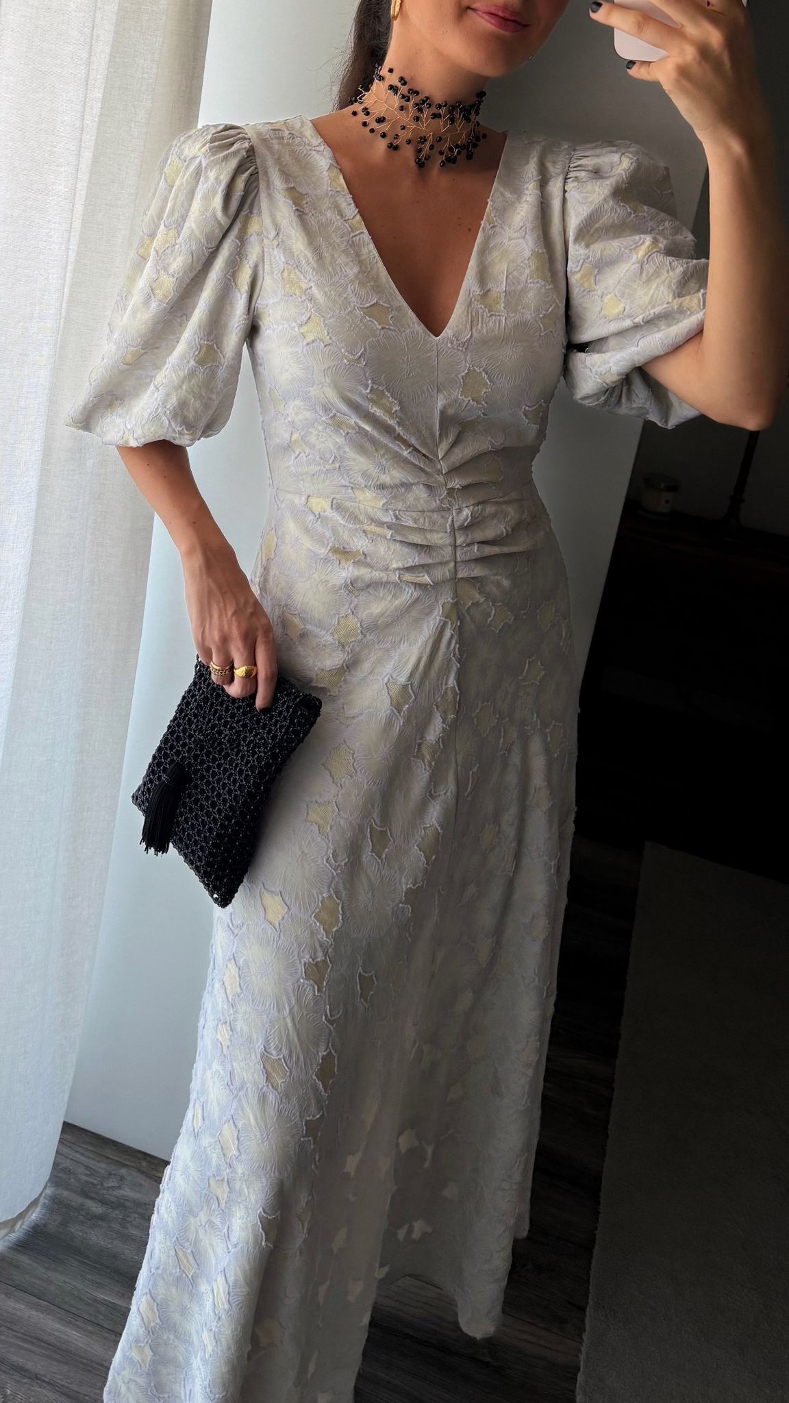 Vestido floral amarelo e lilás